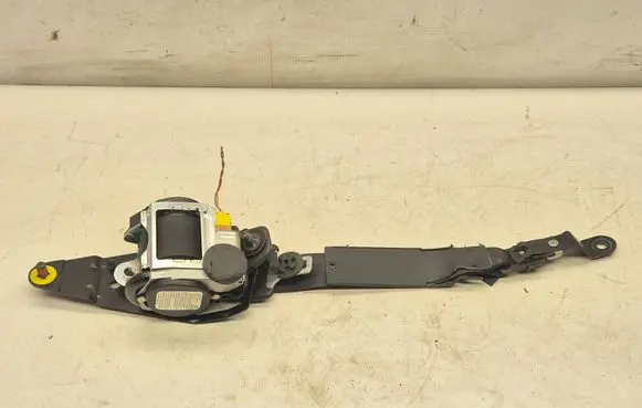 Volvo XC90 Rear seatbelt 601239400 606051200 0181000