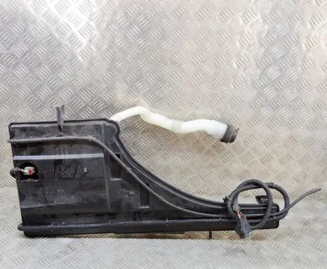 Maserati Ghibli Windshield washer fluid reservoir/tank 670006414