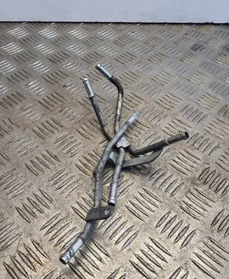 Subaru Impreza III Fuel line pipe