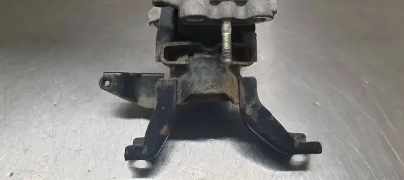 Toyota Prius+ (ZVW40) Engine mount bracket
