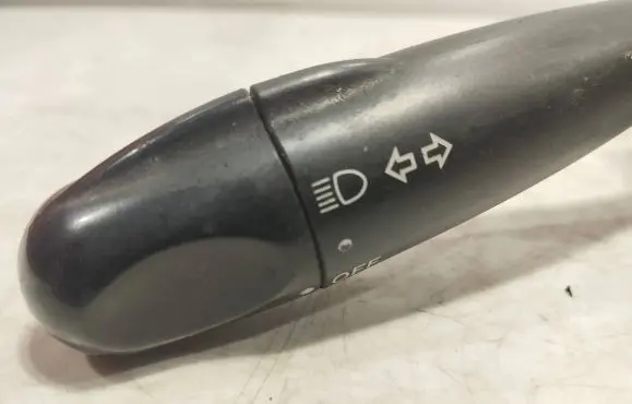 Toyota RAV 4 (XA20) Indicator stalk 1736482