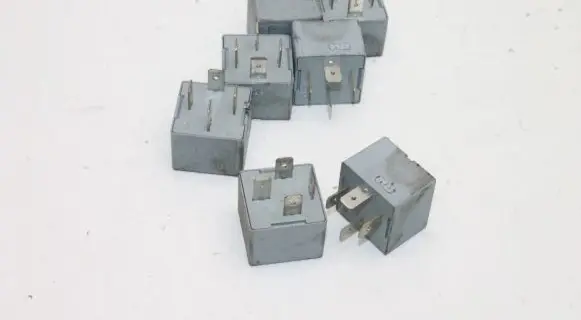 Porsche Boxster 986 Other relay 141951253B