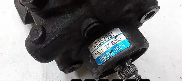 Mazda Xedos 9 Power steering pump 2500PETROL