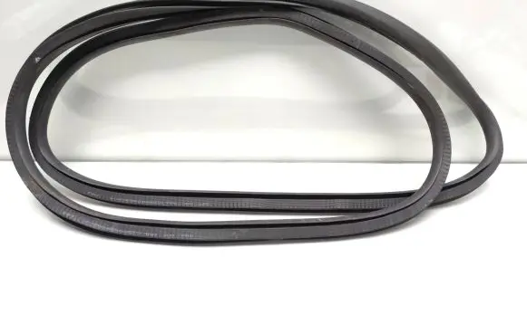 Opel Astra J Front door rubber seal 13259929