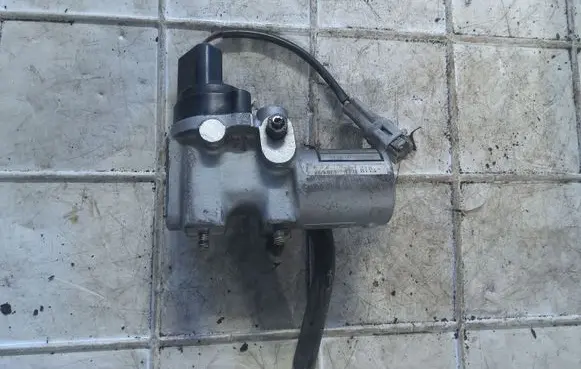 Toyota Prius (XW20) Master brake cylinder 4727047010 312610130114