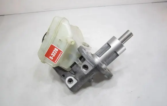 Audi A4 S4 B8 8K Master brake cylinder 8K0611301A
