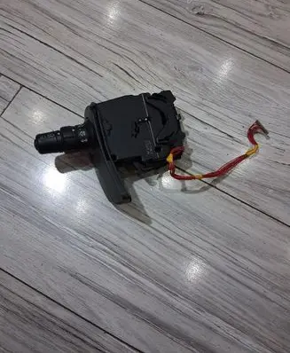 Renault Clio III Light switch 88102003