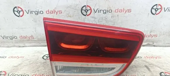 Tailgate rear/tail lights