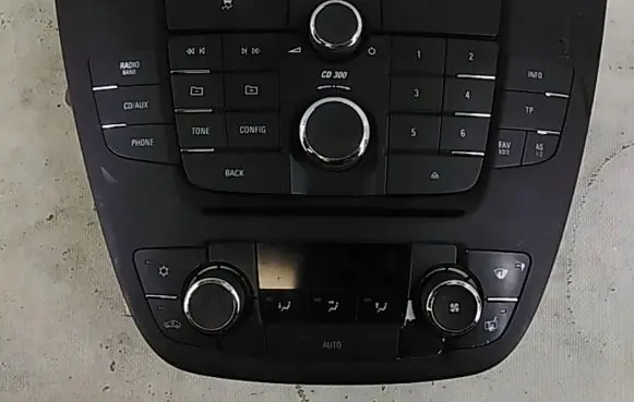 Opel Insignia A Climate control unit 13273252