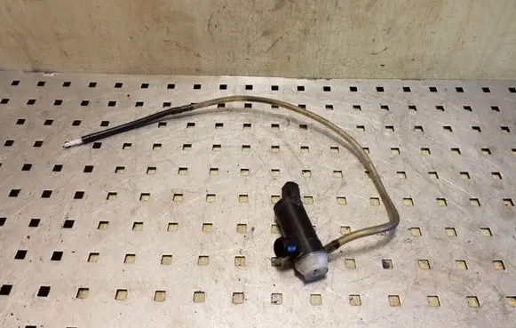 Subaru Outback Windscreen/windshield washer pump