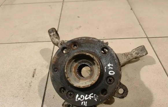 Volkswagen Golf III Front wheel hub spindle knuckle