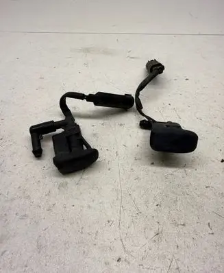 BMW 1 E81 E87 Windshield washer spray nozzle 7110851 61667110851