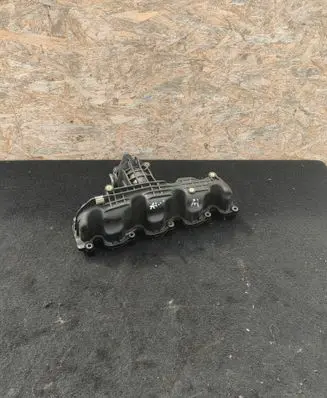 Audi A1 Intake manifold 03L129711