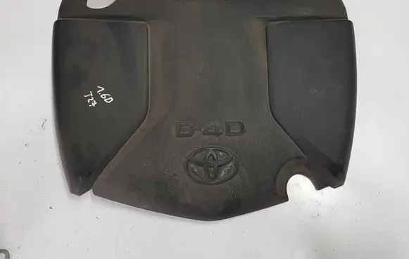 Toyota Avensis T270 Engine cover (trim) 