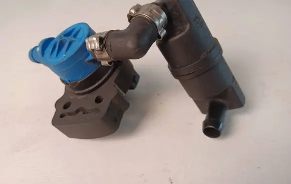 Mercedes-Benz SL R230 Turbo solenoid valve A0004705493 A1714760116