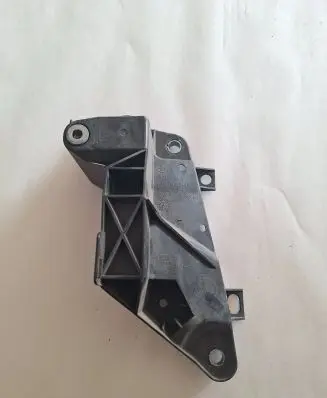 Chrysler Pacifica Radiator support slam panel bracket 68292239AB