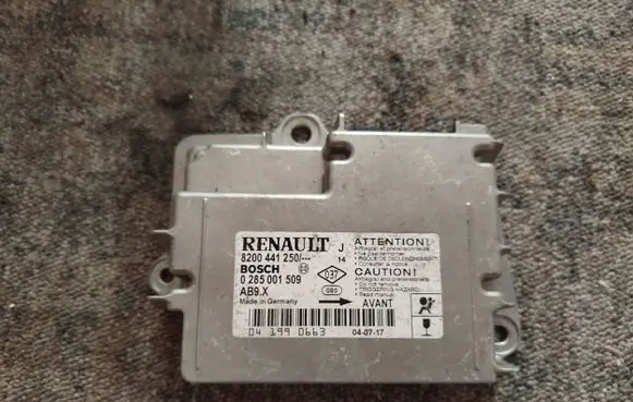 Renault Laguna II Airbag control unit/module 8200441250 0285001509 041990663