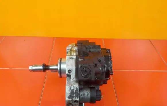 Ford Ranger Fuel injection high pressure pump 0445010107