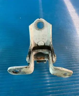 Ford Fiesta Rear door lower hinge AA8SA 248MAD5E