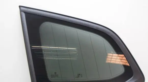 BMW X1 U11 Rear side window 18226310