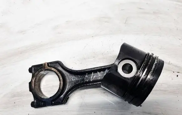 BMW 5 E39 Piston with connecting rod 