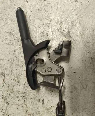 Toyota Yaris Hand brake release handle 011318854 1308