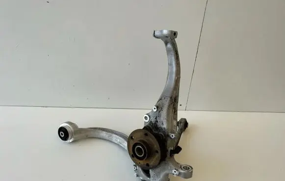Audi A6 C7 Front wheel hub spindle knuckle 4G0407242D 8K0407613B