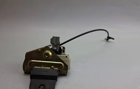 Volvo S60 Tailgate/trunk/boot lock/catch/latch 8652398 24063 7890C
