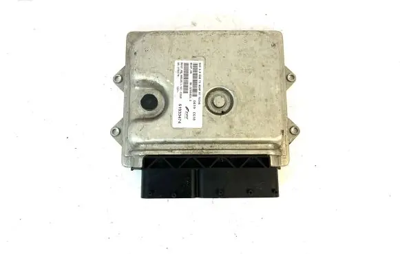 Fiat 500X Engine control unit/module 51933474 D419CG18 BC0108825D