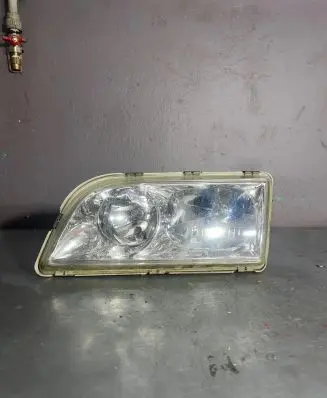 Volvo S40, V40 Headlight/headlamp 14908900