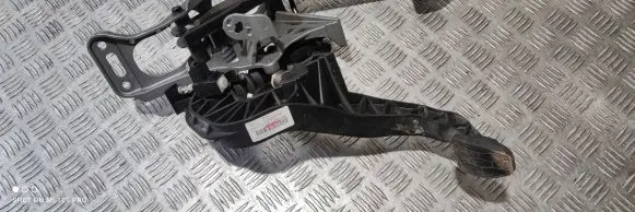 Jaguar XF X250 Brake pedal GX732450DD