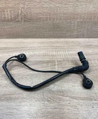 BMW 7 E65 E66 Detonation knock sensor 0261231136 1709317