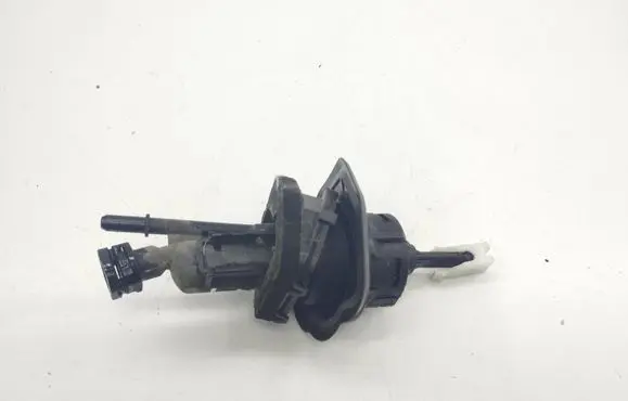 Ford Grand C-MAX Clutch master cylinder 3M57A543BF