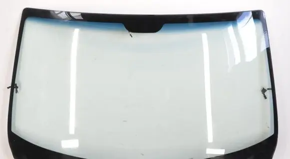 Aston Martin Vantage III Front windscreen/windshield window 