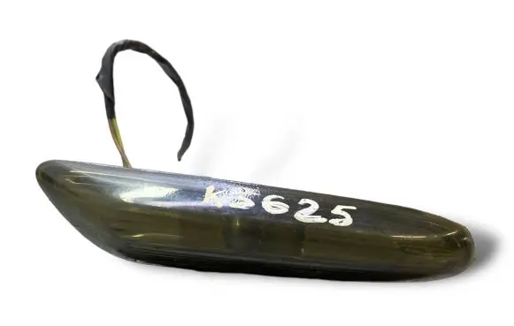 BMW 3 E92 E93 Front fender indicator light 6932998