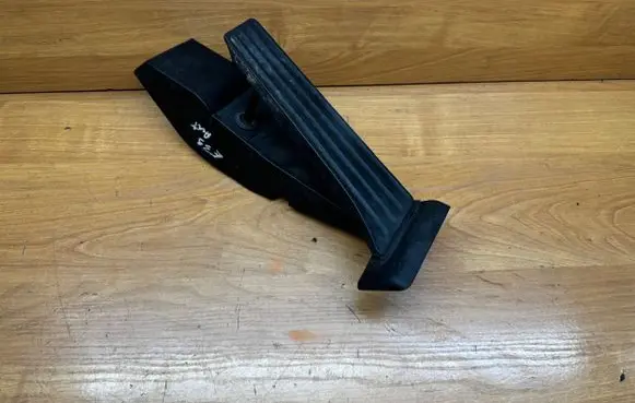 BMW X5 E53 Accelerator throttle pedal 6762480 25916010