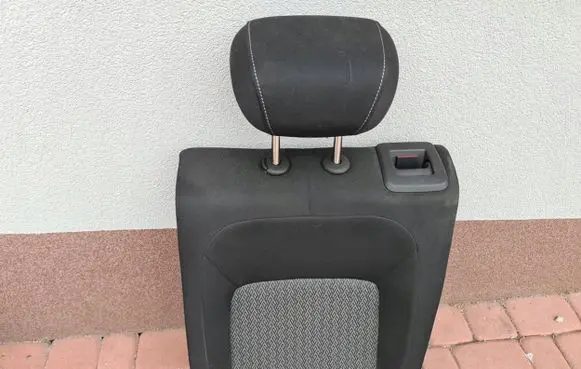 Opel Insignia B Second row seats 