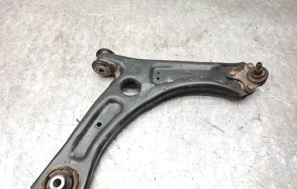 Front lower control arm/wishbone
