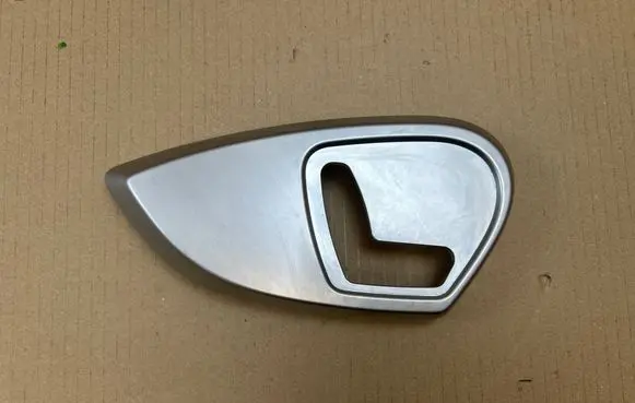 Mercedes-Benz ML W164 Front door seat control surround trim 313206