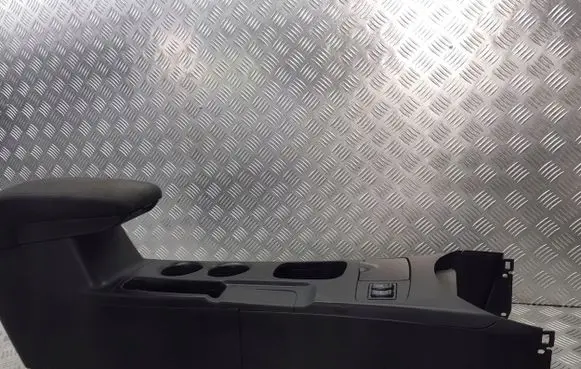 Mitsubishi Outlander Center console MR979976