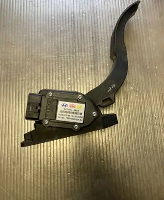 Hyundai Santa Fe Accelerator throttle pedal BFV0049A2B900