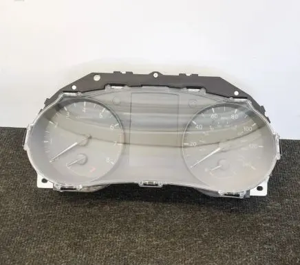 Nissan Qashqai Speedometer (instrument cluster)