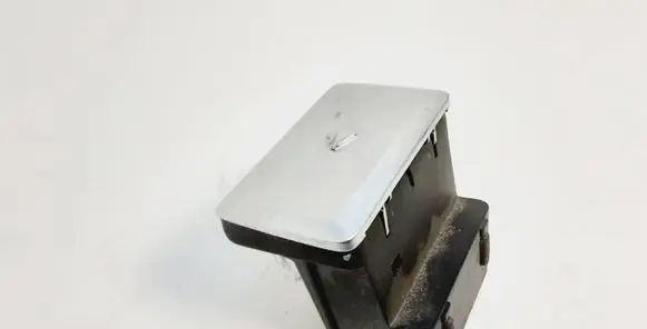 Volvo V70 Ashtray (front) 30672274