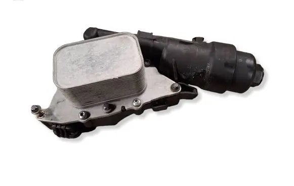 BMW 2 F46 Oil filter mounting bracket 2370089 70649221113 9221113