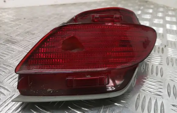 Lexus RX 330 - 350 - 400H Third/center stoplight PPTD20