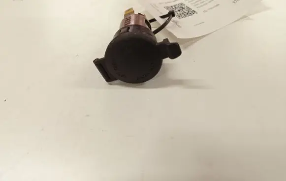 Opel Antara 12 V Socket (rear) 
