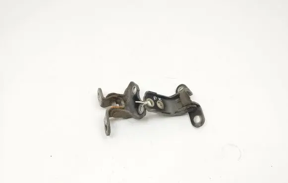 Toyota Verso-S Front door hinge set 