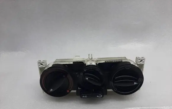 Seat Leon (1M) Climate control unit 1M0820045A