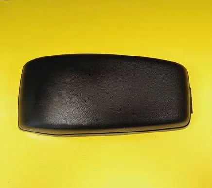 Ford Mondeo Mk III Armrest 