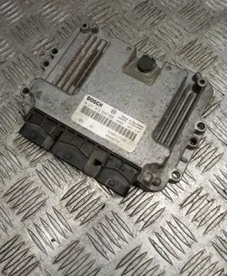 Renault Scenic II - Grand scenic II Engine control unit/module 0281012589 8200527725